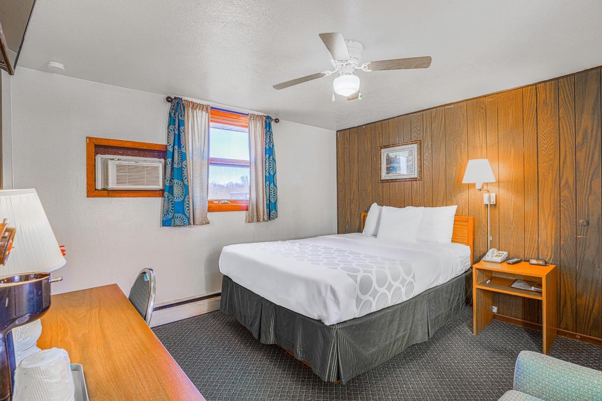 Love Hotels Silver Street By Oyo At Hurley Wi Extérieur photo