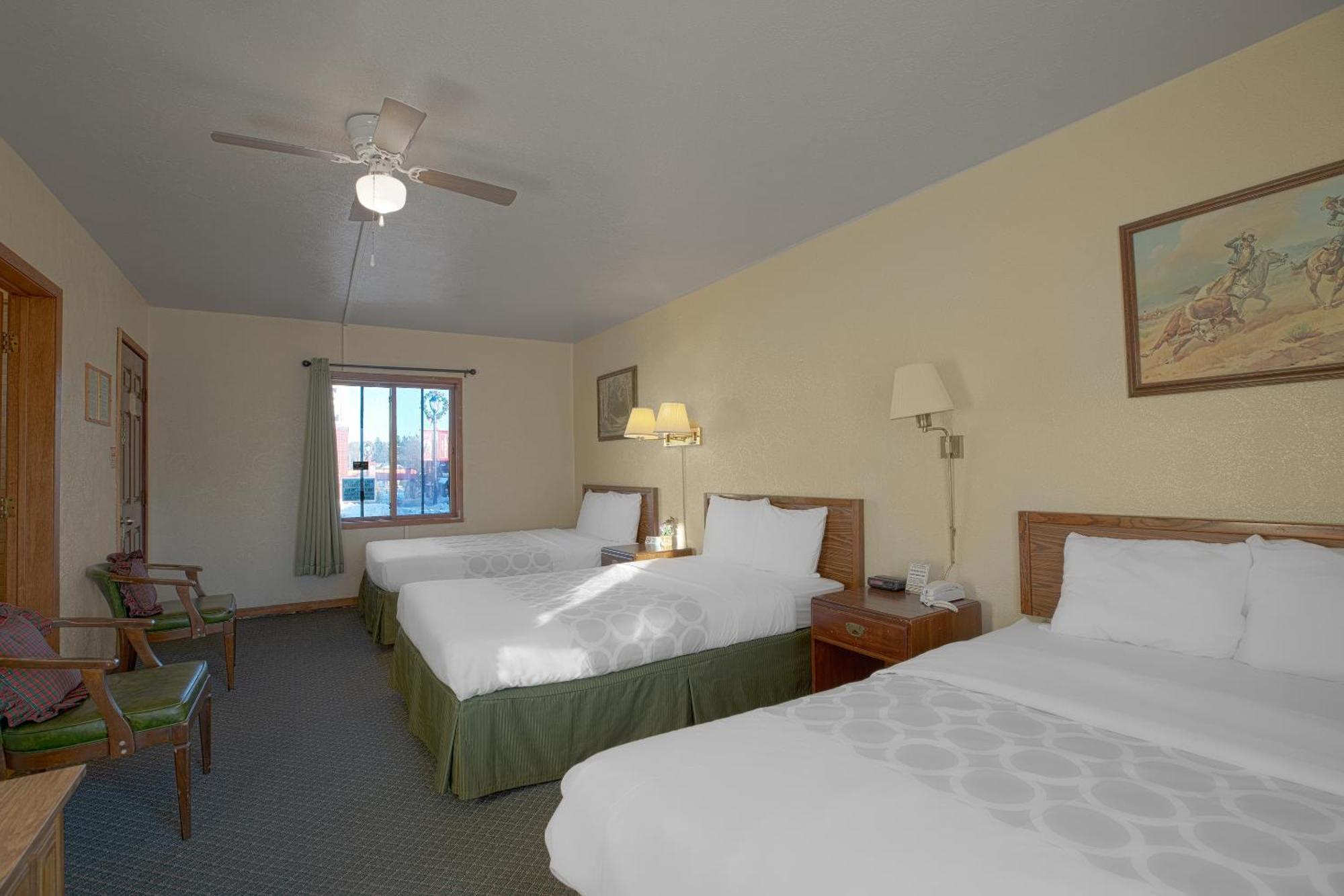 Love Hotels Silver Street By Oyo At Hurley Wi Extérieur photo