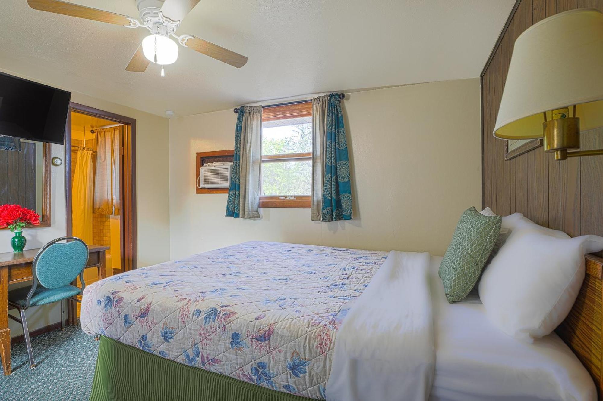Love Hotels Silver Street By Oyo At Hurley Wi Extérieur photo