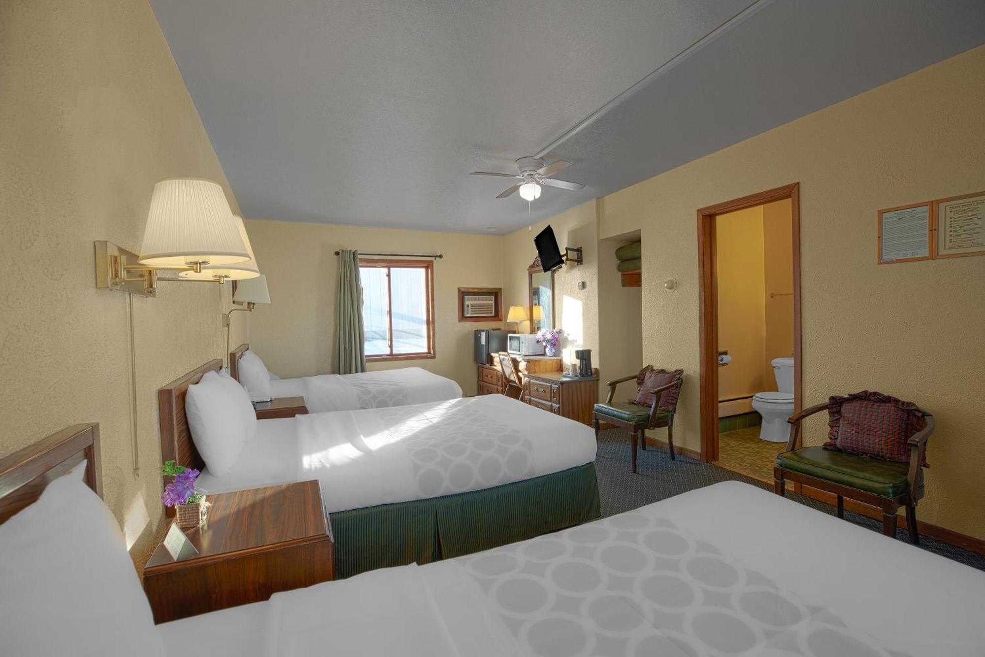 Love Hotels Silver Street By Oyo At Hurley Wi Extérieur photo