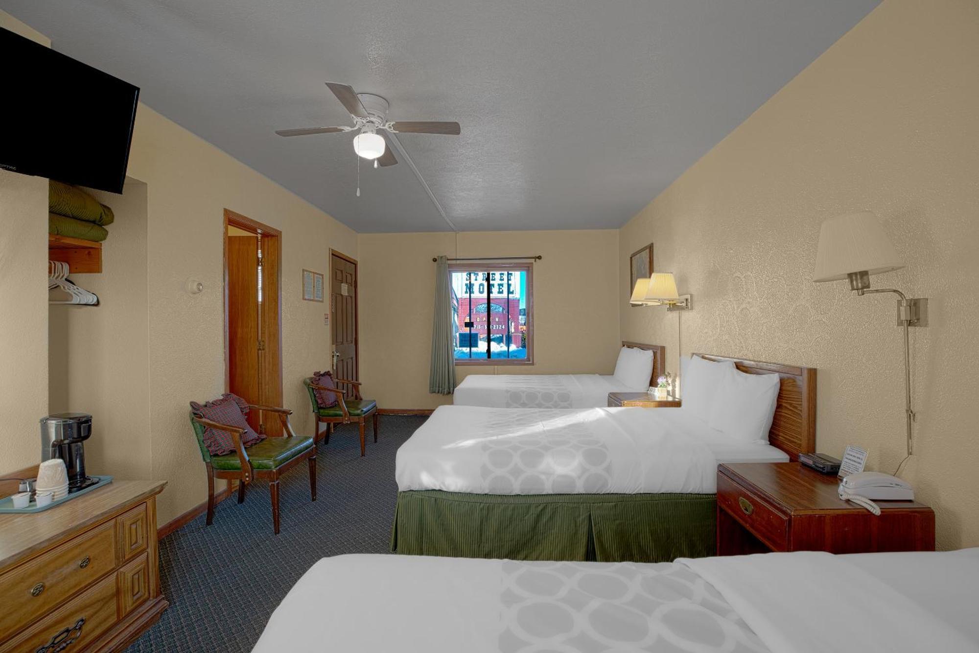 Love Hotels Silver Street By Oyo At Hurley Wi Extérieur photo