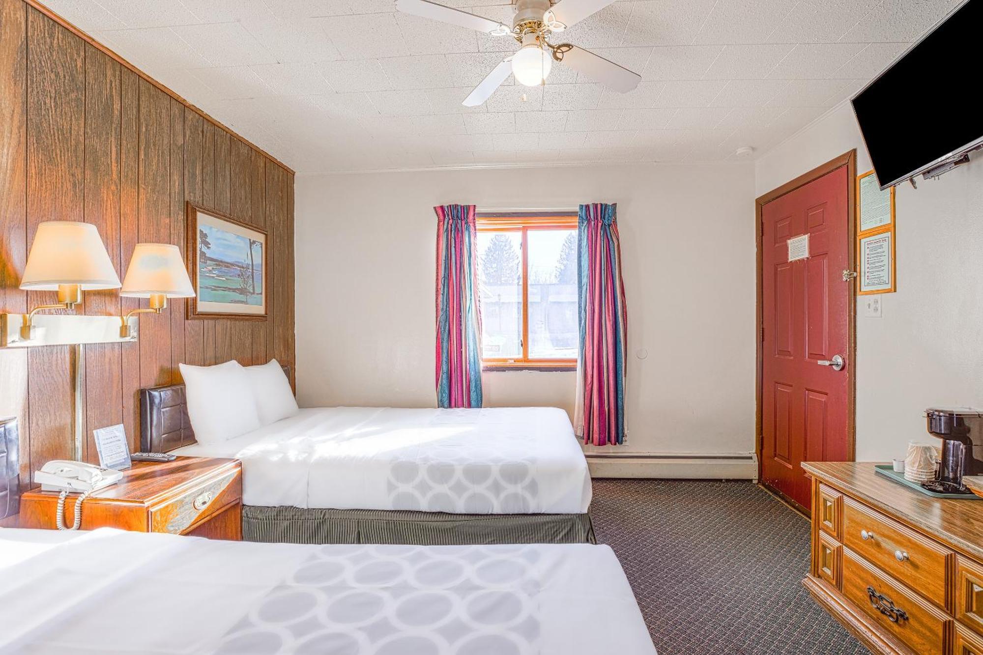 Love Hotels Silver Street By Oyo At Hurley Wi Extérieur photo