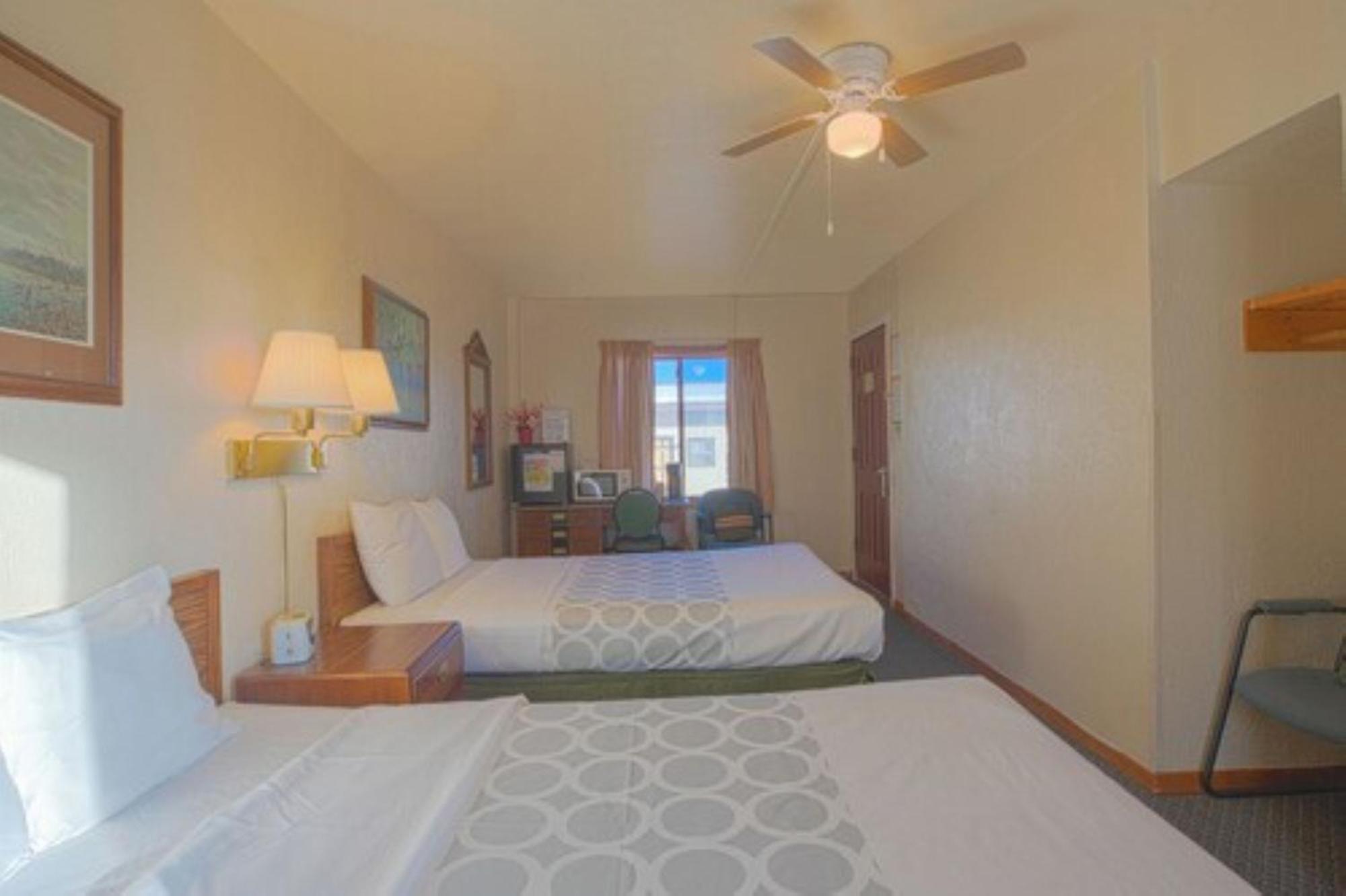 Love Hotels Silver Street By Oyo At Hurley Wi Extérieur photo