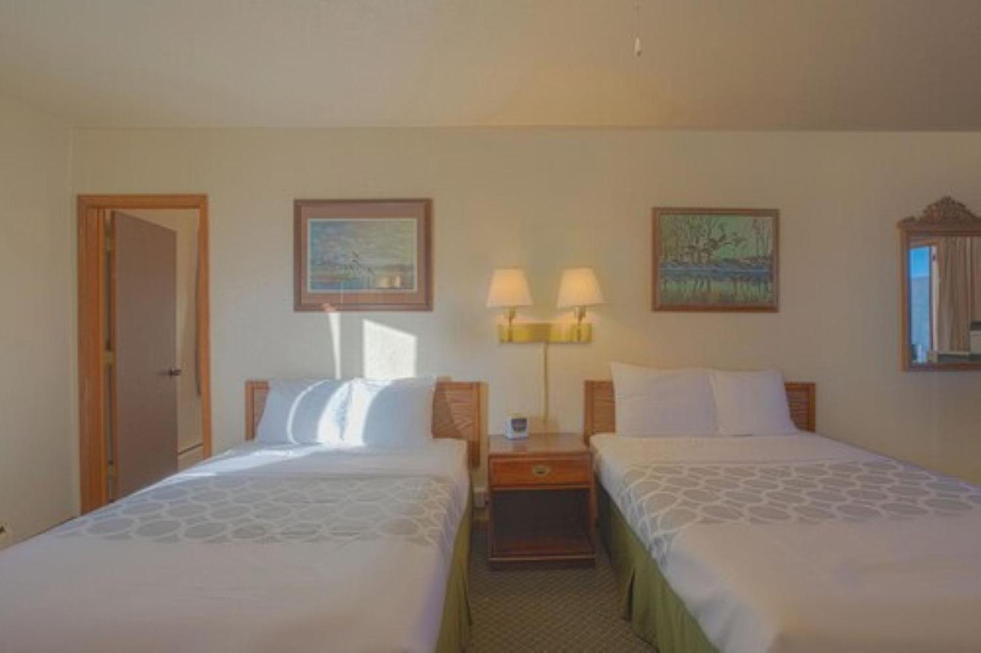 Love Hotels Silver Street By Oyo At Hurley Wi Extérieur photo